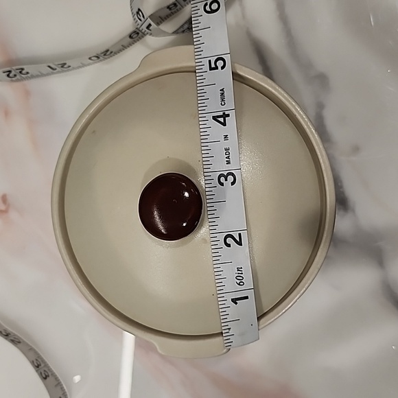 Vintage Holly Hobbie mini crock and book - Picture 9 of 14